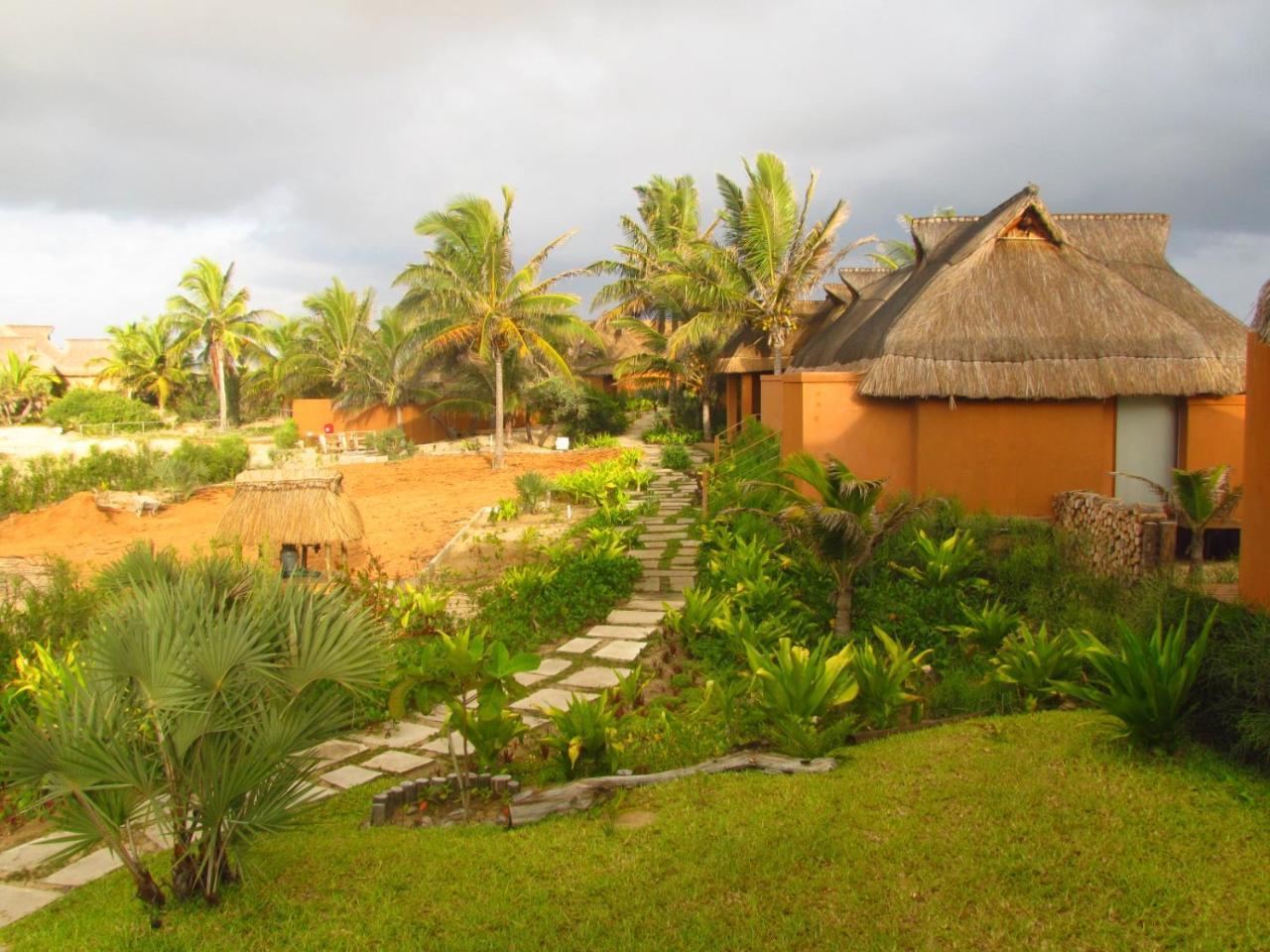 Eclectic Beach Retreat Cabo Nhamua 外观 照片