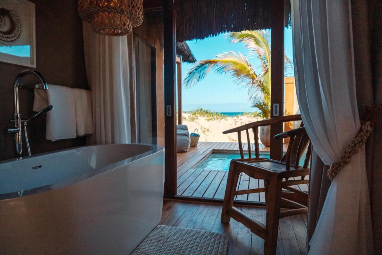 Eclectic Beach Retreat Cabo Nhamua 外观 照片